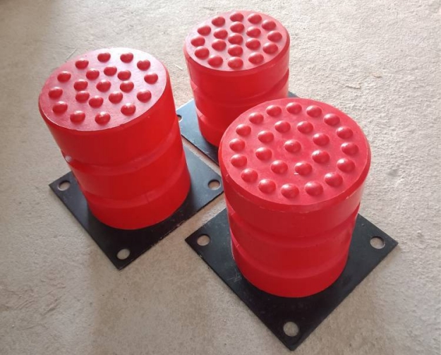 橡膠緩沖器應(yīng)用廣泛，助力工業(yè)設(shè)備安全升級(jí) 